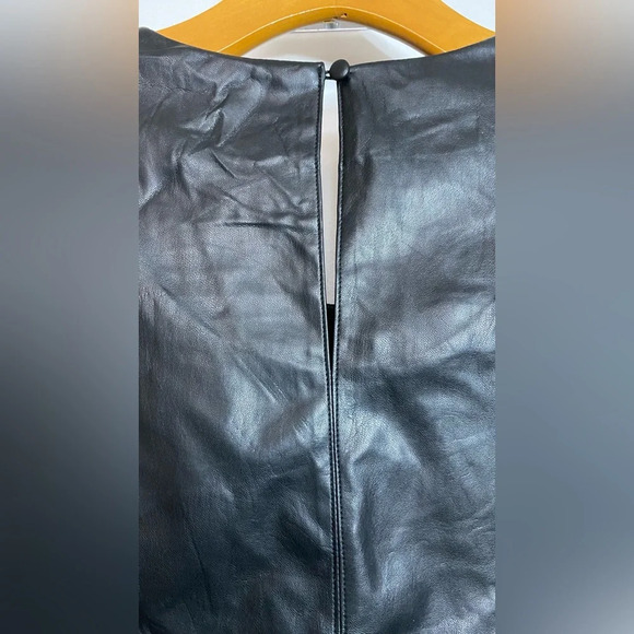 NWT Strong-Shoulder Faux-Leather Black Sleeveless Bodysuit Size 5 (2XL) - Picture 7 of 10